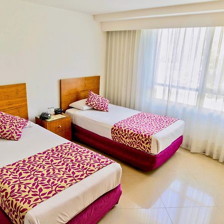 Portal Del Rodeo Apartahotel 메딜린 외부 사진