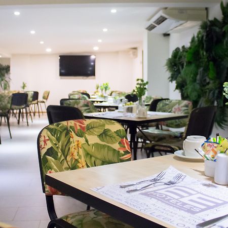 Portal Del Rodeo Apartahotel 메딜린 외부 사진