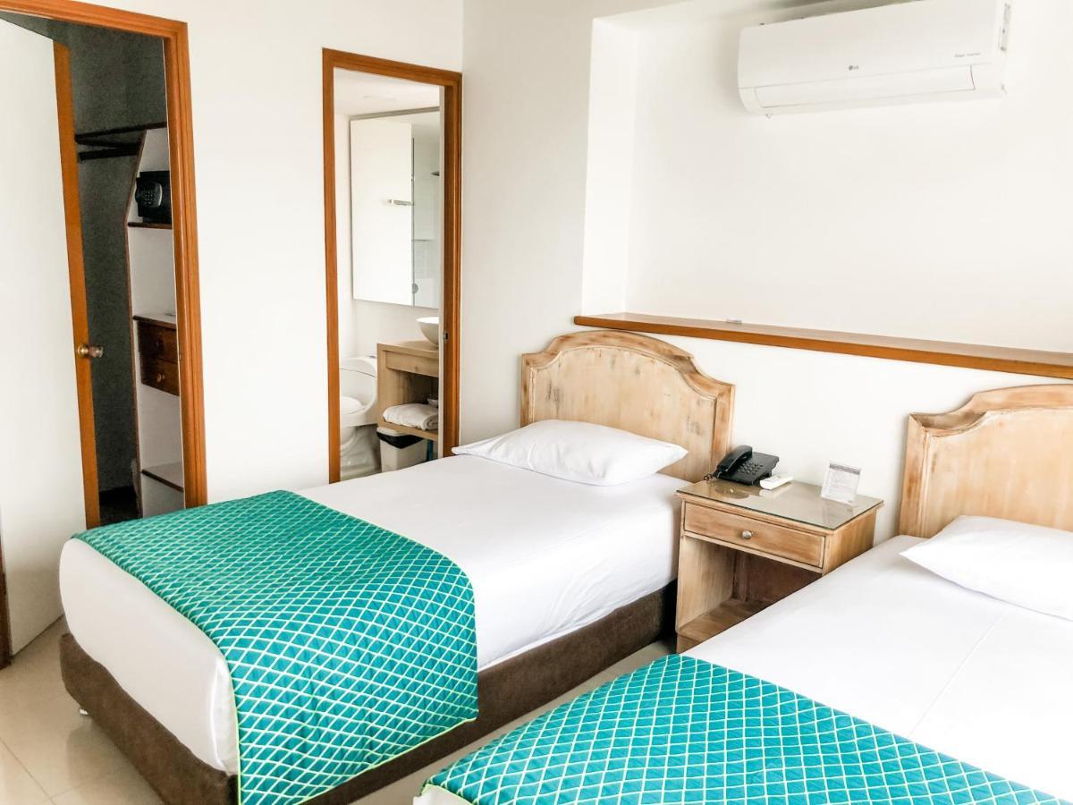 Portal Del Rodeo Apartahotel 메딜린 외부 사진