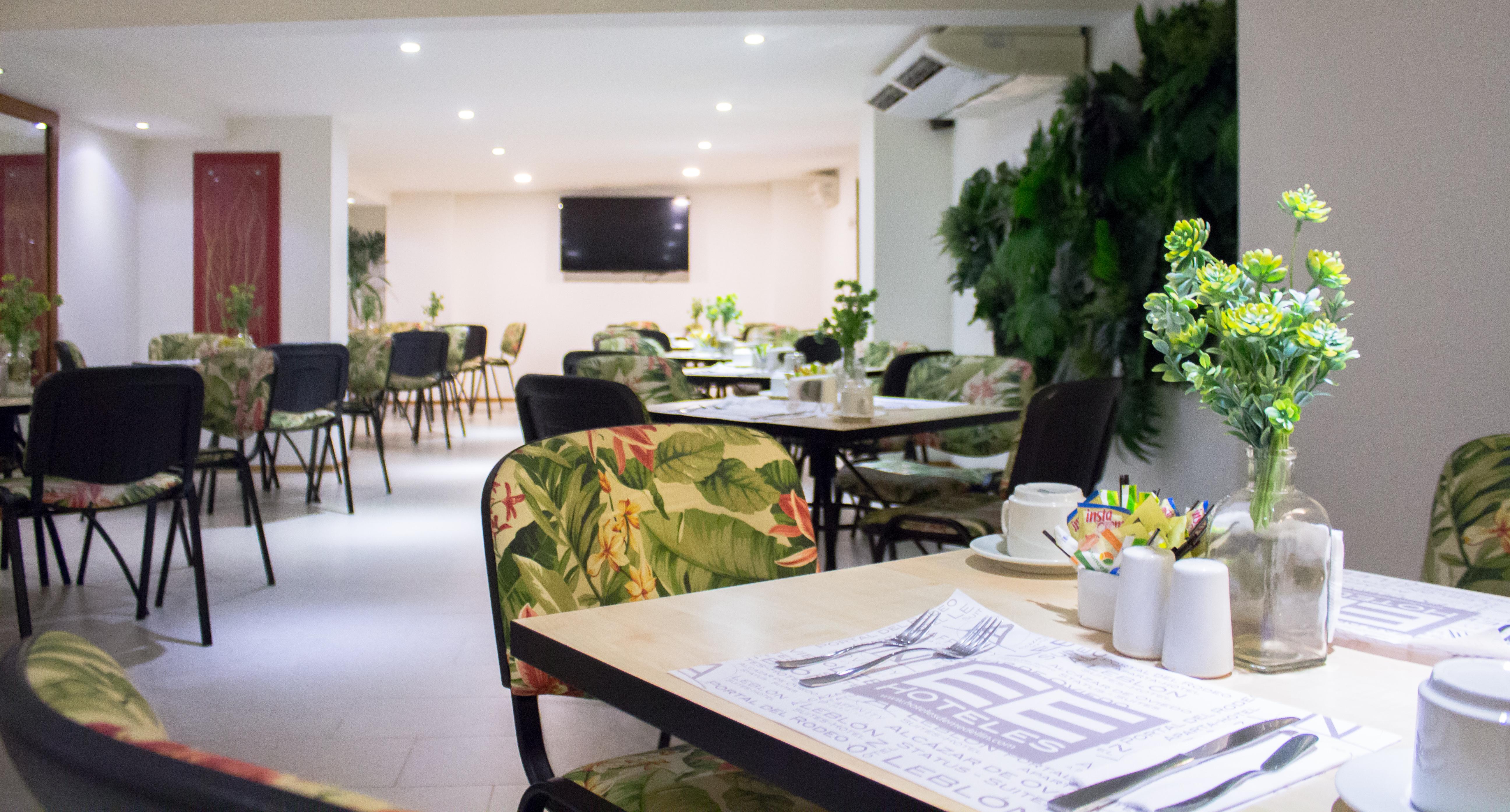 Portal Del Rodeo Apartahotel 메딜린 외부 사진