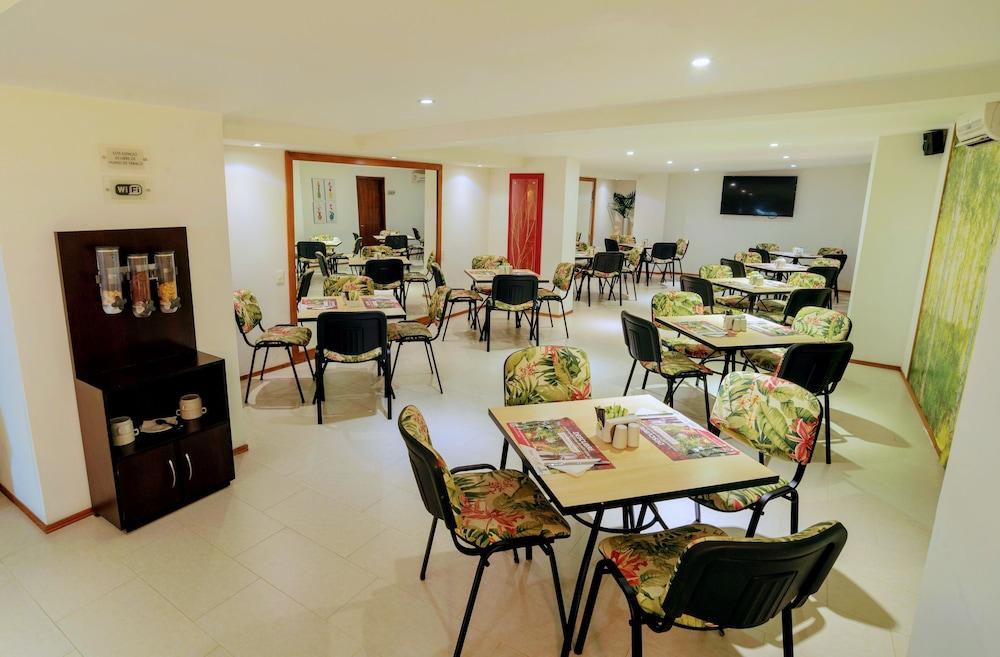 Portal Del Rodeo Apartahotel 메딜린 외부 사진