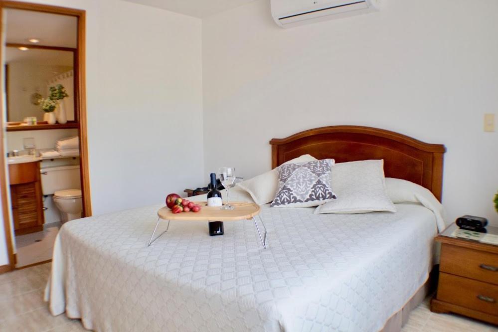 Portal Del Rodeo Apartahotel 메딜린 외부 사진