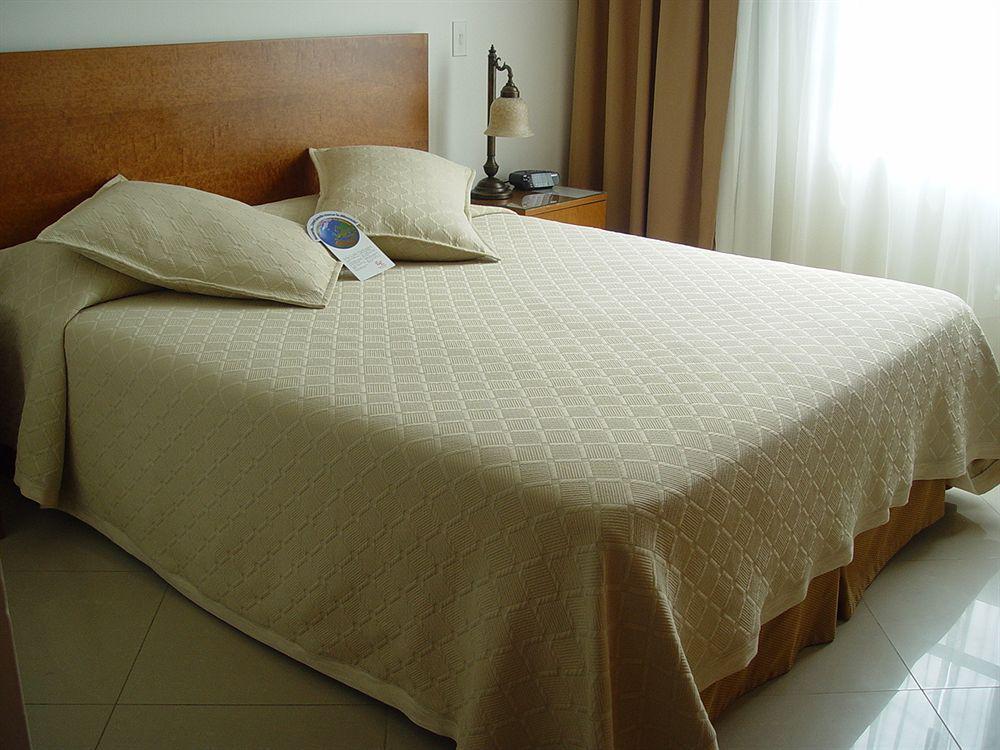 Portal Del Rodeo Apartahotel 메딜린 객실 사진